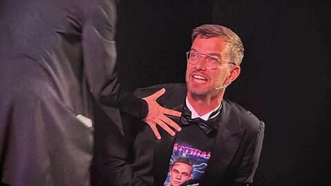 Joko Winterscheidt pöbelt gegen Matthias Schweighöfer.
