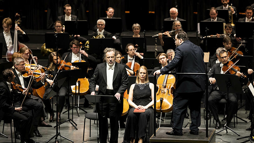 Christan Gerhaher, Julia Kleiter, Andris Nelsons und das Gewandhausorchester bei der Aufführung des Brahms-Requiems. Christan Gerhaher, Julia Kleiter, Andris Nelsons und das Gewandhausorchester bei der Aufführung des Brahms-Requiems.
