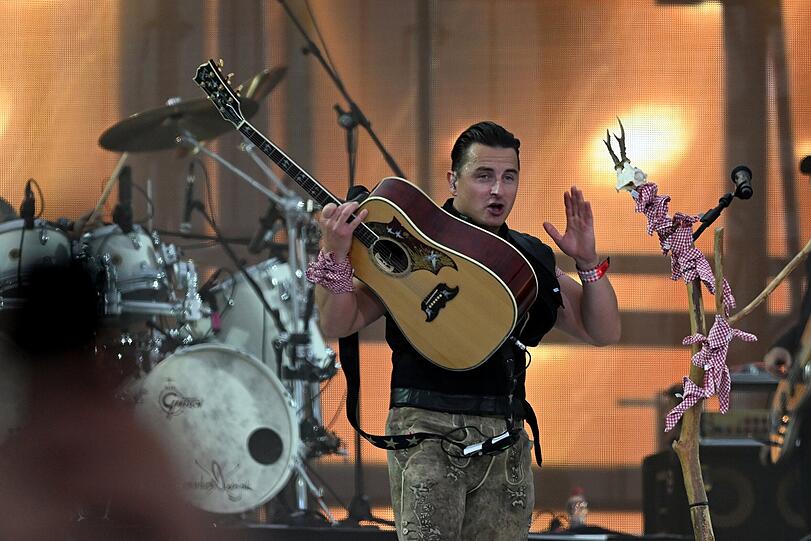 Andreas Gabalier gibt vollen Körpereinsatz