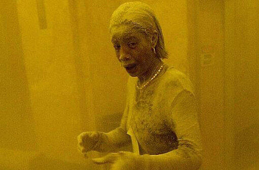 Dieses Foto wurde zum Sinnbild für den Schrecken des 11. September 2001: Marcy Borders eingehüllt vom Staub des eingestürzten World Trade Centers.