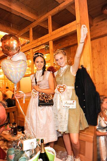 Stephanie Stumph und Kim Hnizdo