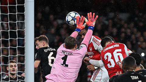 Manuel Neuer sah gegen den FC Arsenal nicht immer allzu glücklich aus.