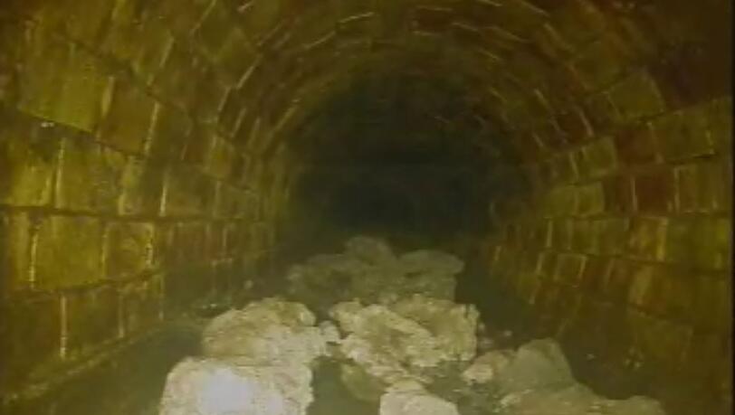 Ekliger Fund: Im Londoner Kanalsystem wurde ein riesiger Fettklumpen entdeckt. Ekliger Fund: Im Londoner Kanalsystem wurde ein riesiger Fettklumpen entdeckt.