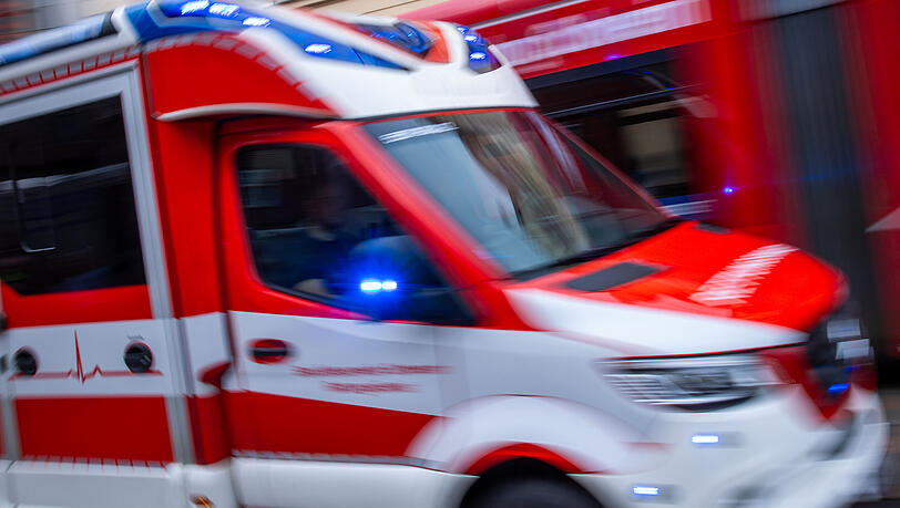 Bei zwei schweren Radlunfällen in München werden drei Menschen schwer verletzt. (Symbolbild) Bei zwei schweren Radlunfällen in München werden drei Menschen schwer verletzt. (Symbolbild)