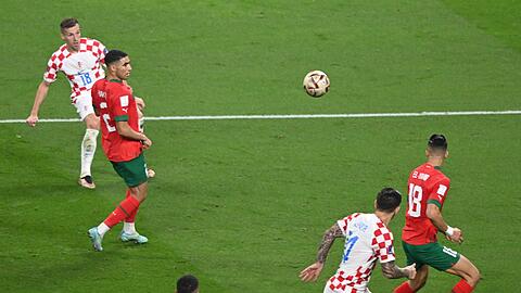 Mislav Orsic (l) sorgte für das 2:1 für den Vize-Weltmeister von 2018.
