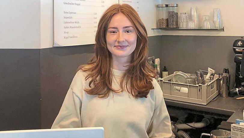 Judith Sommer hat den Eindruck, dass durch die gesperrte U-Bahnstation am Goetheplatz weniger Kunden ins Café kommen. Judith Sommer hat den Eindruck, dass durch die gesperrte U-Bahnstation am Goetheplatz weniger Kunden ins Café kommen.