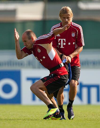 Bayern Training mit Spezial-Gast Uli Hoeneß: Die Bilder vom Gardasee