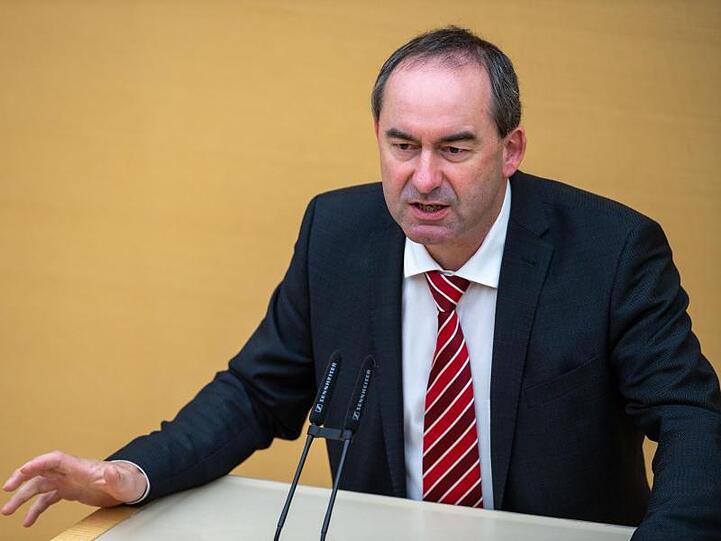 Hubert Aiwanger (Freie Wähler), der bayerische Wirtschaftsminister. Foto: Lino Mirgeler/dpa/Archivbild