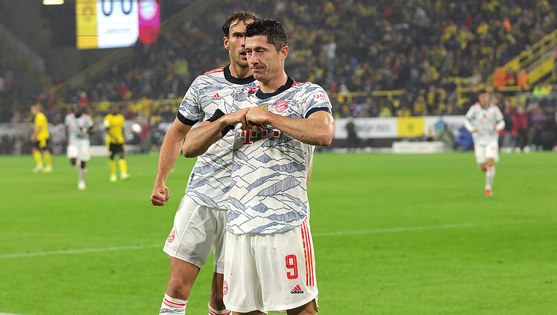 Robert Lewandowski schoss den FC Bayern mit zwei Toren zum Supercup. Robert Lewandowski schoss den FC Bayern mit zwei Toren zum Supercup.