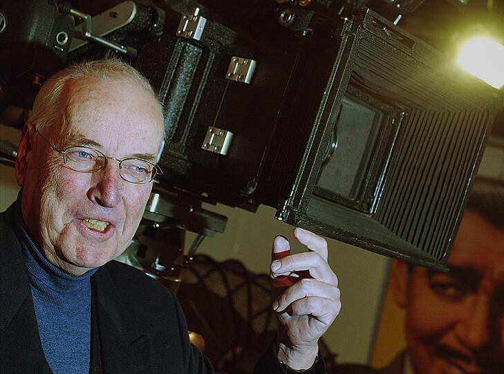 14. Juni: Peter Schamoni (77): Der mehrfach ausgezeichnete Filmproduzent und Regisseur war einer der Vorreiter des Neuen Deutschen Films. Sein international größter Erfolg wurde «Hundertwassers Regentag» (1972).