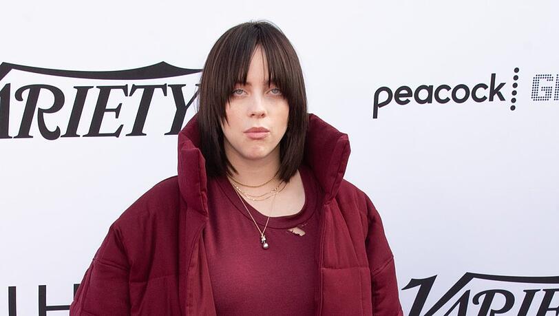 Bei Billie Eilish wurde mit elf Jahren das Tourette-Syndrom diagnostiziert. Bei Billie Eilish wurde mit elf Jahren das Tourette-Syndrom diagnostiziert.