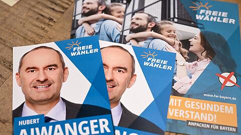Flyer der Freien Wähler mit dem Abbild von Hubert Aiwanger.