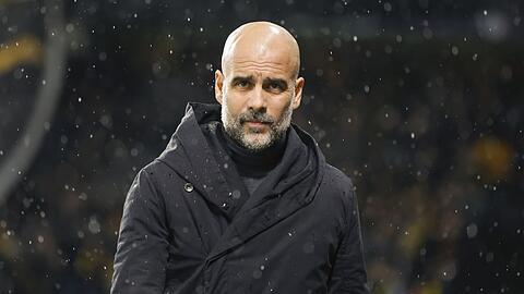 Man-City-Trainer Pep Guardiola würde wohl auch bei einem Zwangsabstieg seinem Club treu bleiben.