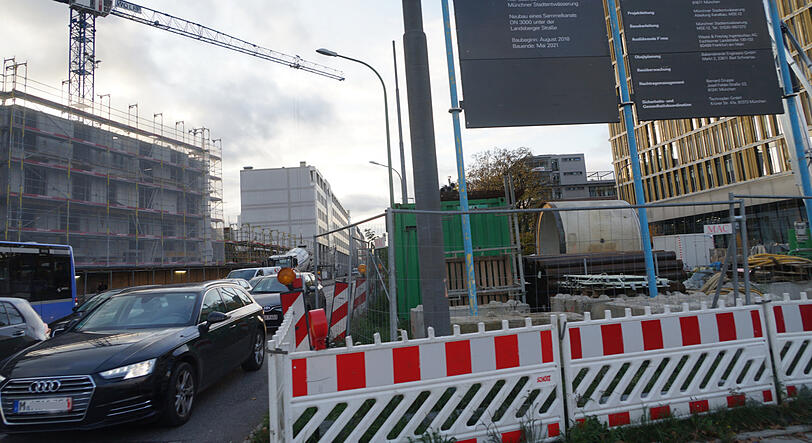 Die Baustelle an der Landsberger Straße. Hier sind Raser gestoppt worden.