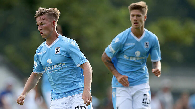 In neuen Trikots: Der TSV 1860 beendet die Vorbereitung auf die Regionalliga-Saison mit einem 4:0-Sieg gegen den Bayernligisten SV Heimstetten. Die Bilder aus Bodenmais.