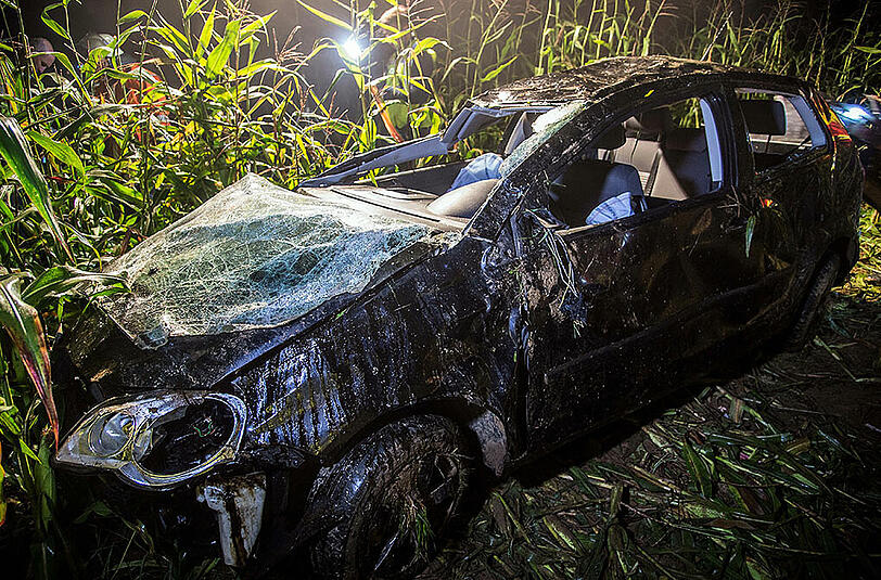 Auf der Rückfahrt vom Cannstatter Wasen starben zwei der Insassen dieses VW Polo, sechs weitere wurden verletzt.