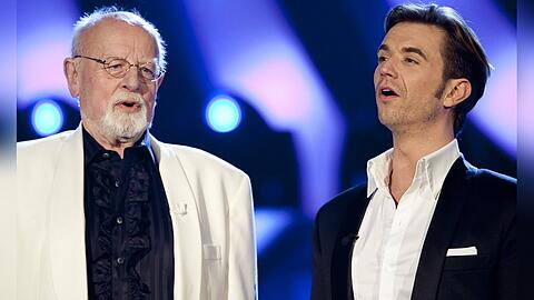 Roger Whittaker (l.) und Florian Silbereisen bei einem gemeinsamen Auftritt im Jahr 2012.
