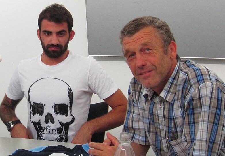 Löwen-Neuling Grigoris Makos und Sportchef Florian Hinterberger