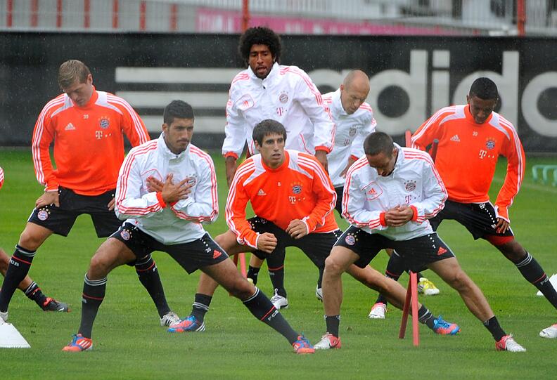 Gemeinsam mit seinen neuen Kollegen nimmt Neu-Bayer Javi Martínez am Freitag zum ersten Mal am Mannschaftstraining teil.