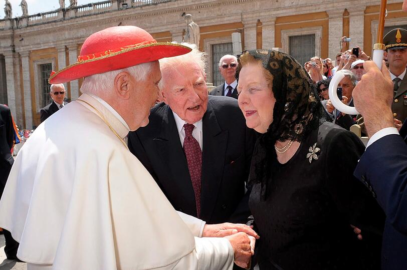 Mai 2009: Margaret Thatcher bei Papst Benedikt XVI.