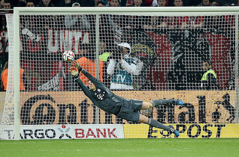 Gleich den ersten Schuss konnte Manuel Neuer im Elfmeterschießen parieren!