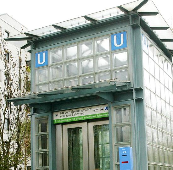 In neun U-Bahnhöfen werden heuer die Aufzüge erneuert.