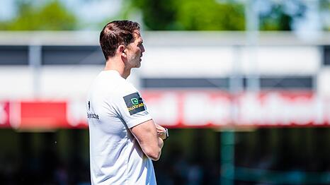 1860-Trainer Patrick Glöckner wird das Saisonfinale gegen Aue nach seiner Roten Karte von Verl von der Tribüne aus verfolgen müssen.