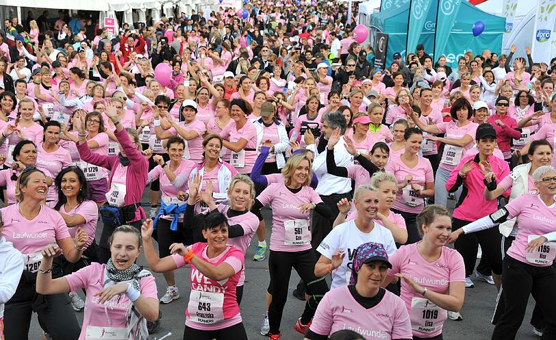 Rosa Frauenpower im Olympiapark: Die Bilder vom Women's Run 2012.
