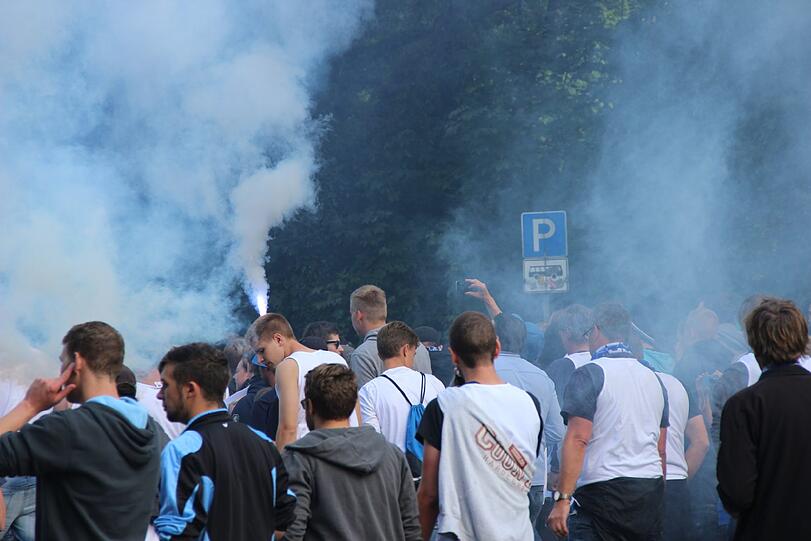 Sehen Sie hier weitere Bilder vor dem Amateurderby.