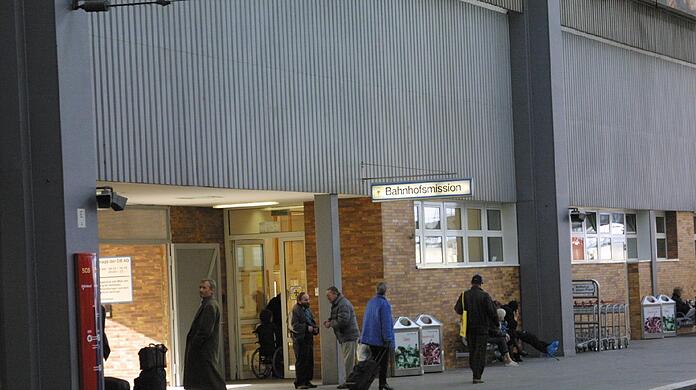 In Bahnhofsmission wollten beide Frauen übernachten.