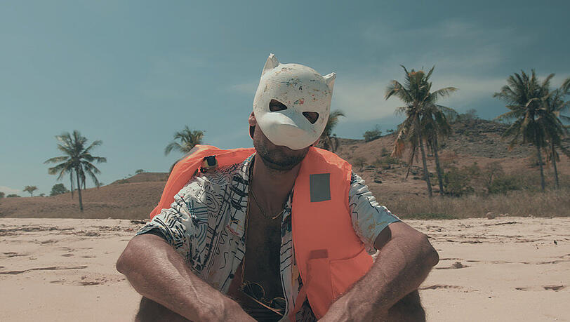 Rapper Cro wird im Frühjahr sein neues Album präsentieren. Rapper Cro wird im Frühjahr sein neues Album präsentieren.
