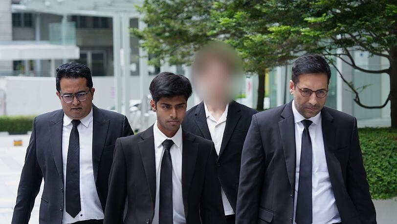 Dem Studenten könnte für seine Aktion eine Gefängnisstrafe drohen. Dem Studenten könnte für seine Aktion eine Gefängnisstrafe drohen.