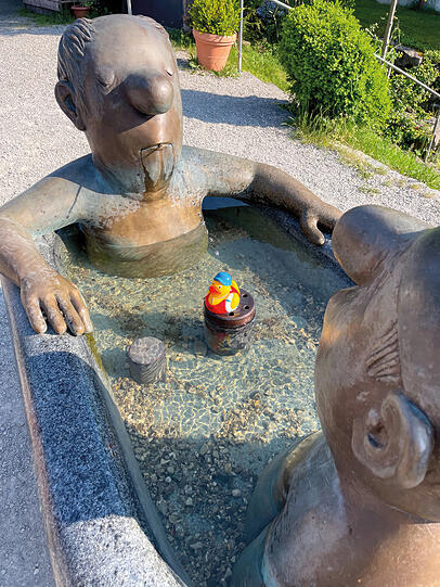 Die beiden Herren in der Wanne. Die beiden Herren in der Wanne.