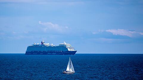 Laut Tui Cruises befanden sich an Bord des havarierten Bootes mehr als 50 Passagiere des Kreuzfahrtschiffes "Mein Schiff 1" (Symbolbild).
