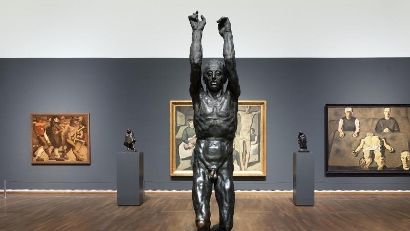 Die Bronze-Skulptur "Der brennende Mensch (Du brennst und verbrennst)", von Anton Hanak (1875-1934) in der neu konzipierten Dauerausstellung "Wien 1900. Aufbruch in die Moderne". Die Bronze-Skulptur "Der brennende Mensch (Du brennst und verbrennst)", von Anton Hanak (1875-1934) in der neu konzipierten Dauerausstellung "Wien 1900. Aufbruch in die Moderne".