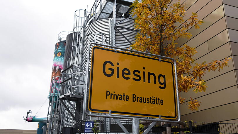 Seit 2019 braut Giesinger Bräu an einem weiteren Standort in Milbertshofen, wegen Corona ging die offizielle Eröffnung erst Anfang Juni über die Bühne. Seit 2019 braut Giesinger Bräu an einem weiteren Standort in Milbertshofen, wegen Corona ging die offizielle Eröffnung erst Anfang Juni über die Bühne.