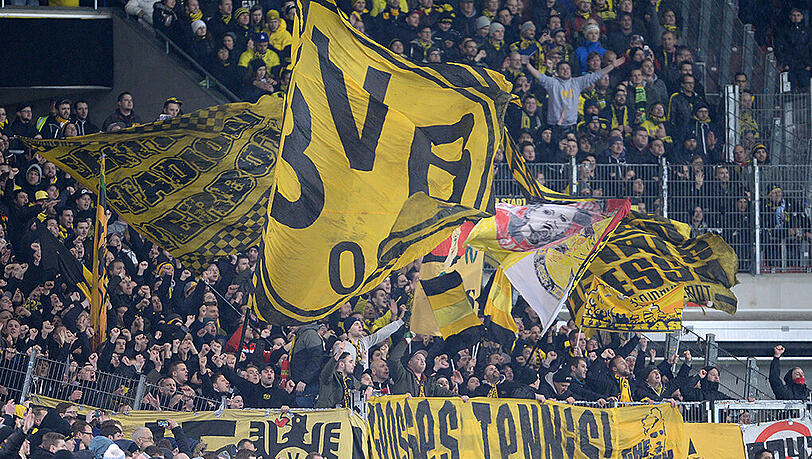 Normalerweise laut, heute leise: BVB-Fans. Normalerweise laut, heute leise: BVB-Fans.