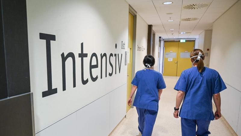 Pflegerinnen im Bundeswehrkrankenhaus in Ulm. Pflegerinnen im Bundeswehrkrankenhaus in Ulm.