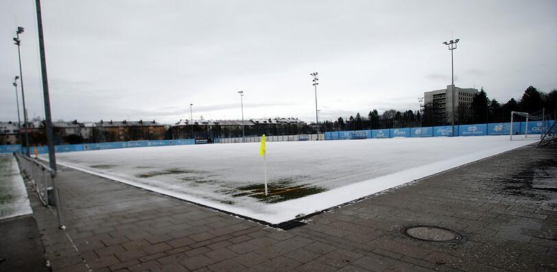 Kraftraum und Lauftraining anstelle von "echtem" Fußballtraining auf dem Rasen: Neu-Löwe Maximilian Beister und Kollegen konnten am Sonntag nicht auf dem Platz trainieren.