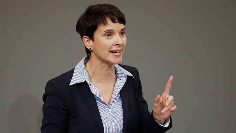 Mit der früheren AfD-Bundesvorsitzenden Frauke Petry hat Schreiber keinen Kontakt mehr.