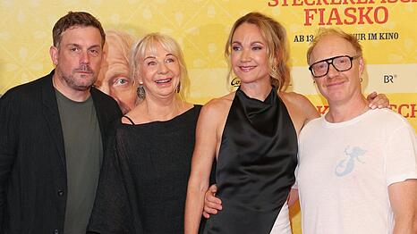 Sebastian Bezzel, Rita Falk, Lisa Maria Potthoff und Simon Schwarz bei der "Steckerlfischfiasko"-Premiere in M&uuml;nchen,