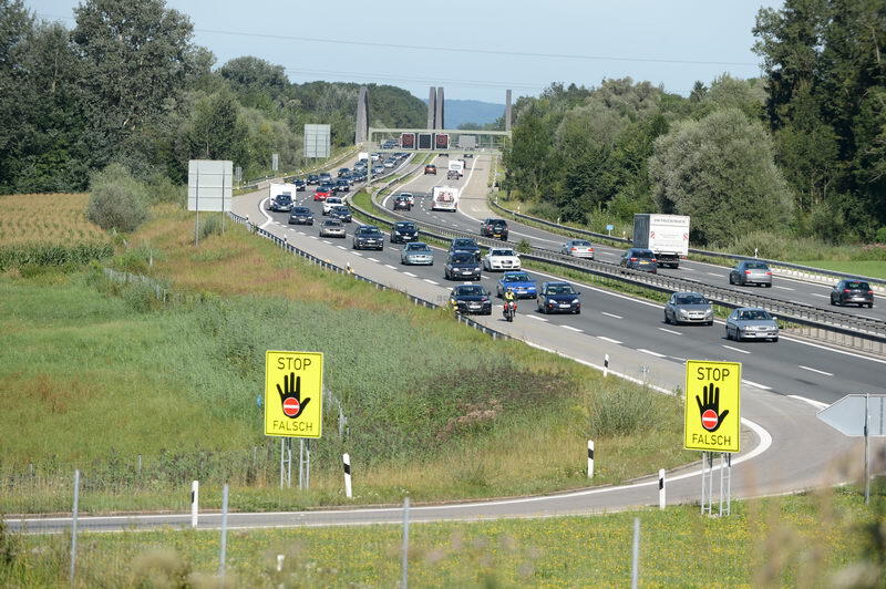 Die Bilder von der Blechlawine auf der A8