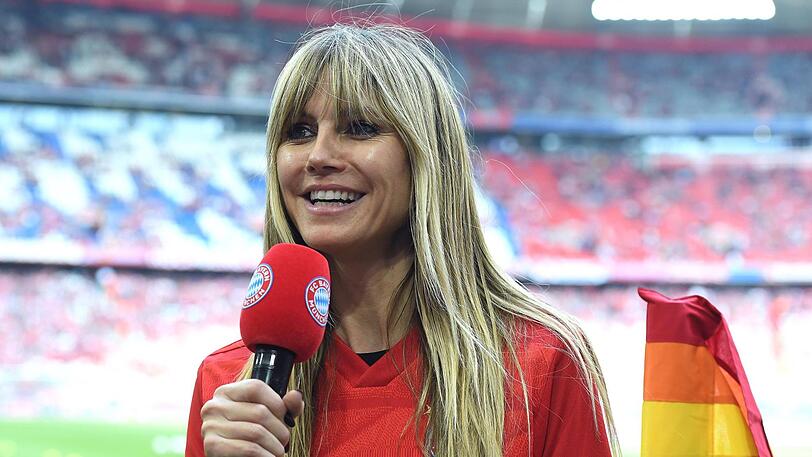 Heidi Klum hat sichtlich Spaß beim Interview