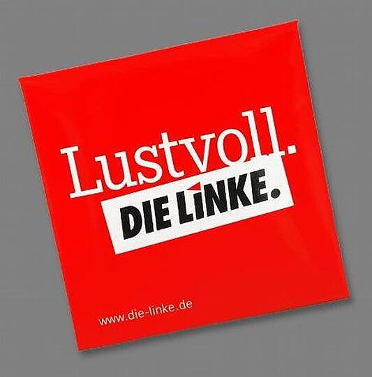 Auch Die Linke will mit ins Bett: Die Partei hat wie auch die SPD Kondome im Angebot.