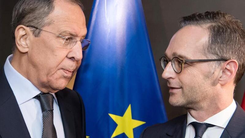 Am Donnerstag beginnt in Bonn der Petersburger Dialog mit Außenminister Heiko Maas und seinem russischen Amtskollegen Sergei Lawrow (l). Am Donnerstag beginnt in Bonn der Petersburger Dialog mit Außenminister Heiko Maas und seinem russischen Amtskollegen Sergei Lawrow (l).