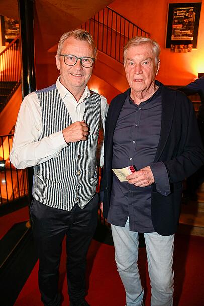 Jochen Busse mit Ren&eacute; Heinersdorff, Intendant der Kom&ouml;die im Bayerischen Hof.