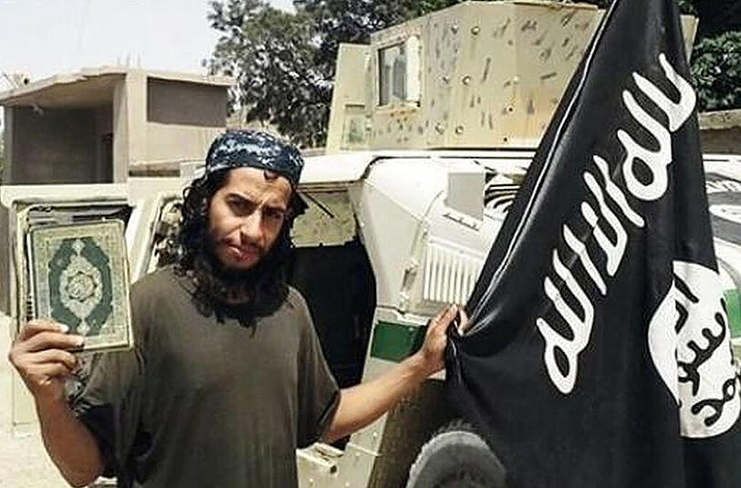Der gesuchte deutsche Islamist soll eng mit Abdelhamid Abaaoud befreundet sein, dem Drahtzieher der Pariser Terror-Nacht.