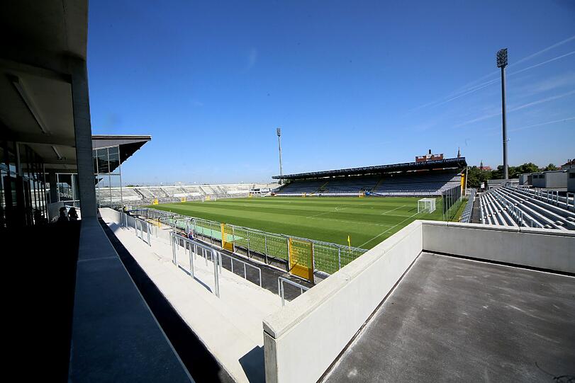 Endlich ready für die dritte Liga: Das Grünwalder Stadion ist nach einjährigem Umbau (12 Millionen Euro) endlich fertig. Die Bilder.