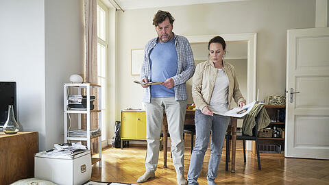 Friedemann Berg (Hans-Jochen Wagner) und Franziska Tobler (Eva Löbau) in einer Szene von "Tatort: Rebland".
