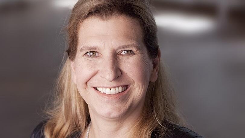 Die gebürtige Münchnerin Julia Schönfeld-Knor ist Geschäftsführerin des Moosacher Pelkovenschlössls. Sie wurde 2014 in den Stadtrat gewählt, wo sie sich für Kultur- und Bildungsfragen engagiert